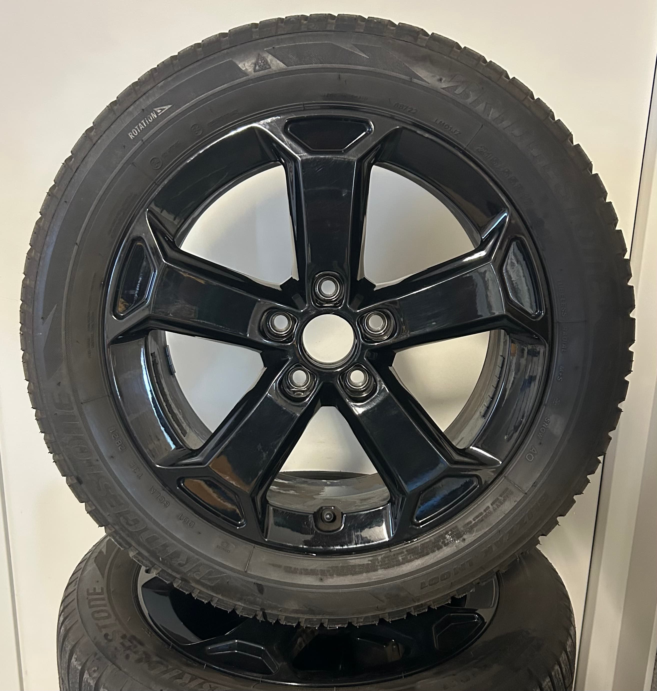 Audi Q2 17 inch Velgen + Winterbanden